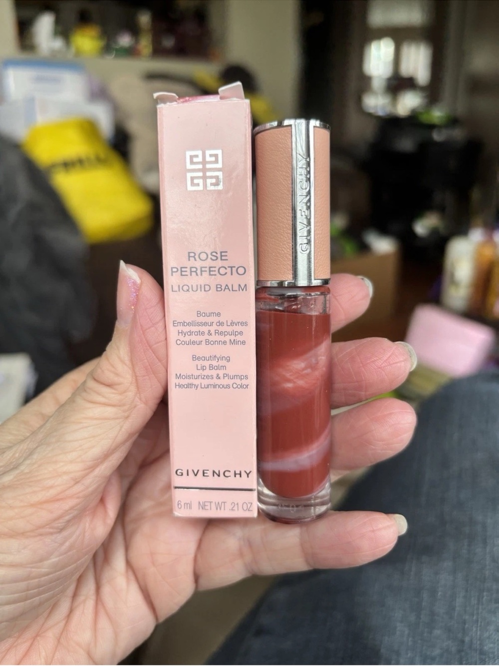 Givenchy Rose Perfecto Liquid Balm - Shade 117 Chilling Brown.  New!